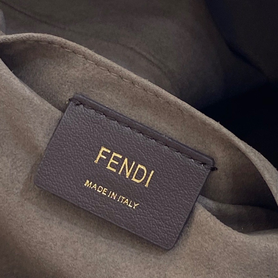 MON TRESOR, FENDI Multicolor leather bag