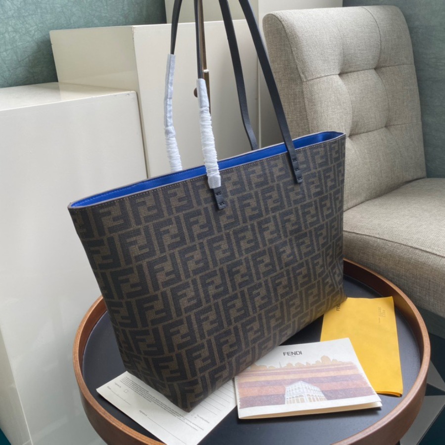 FENDI SHOPPING BAG