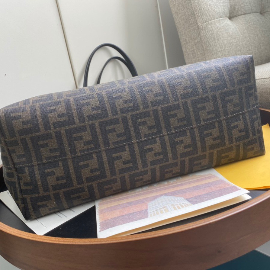 FENDI SHOPPING BAG
