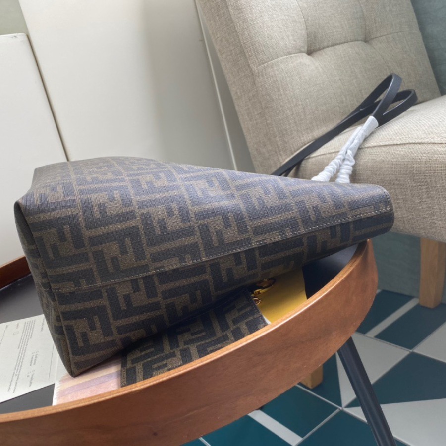 FENDI SHOPPING BAG