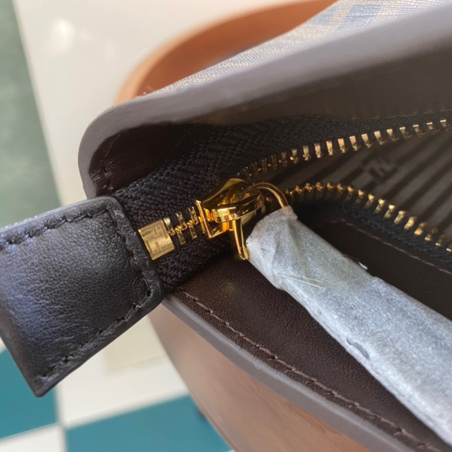 FENDI SHOPPING BAG