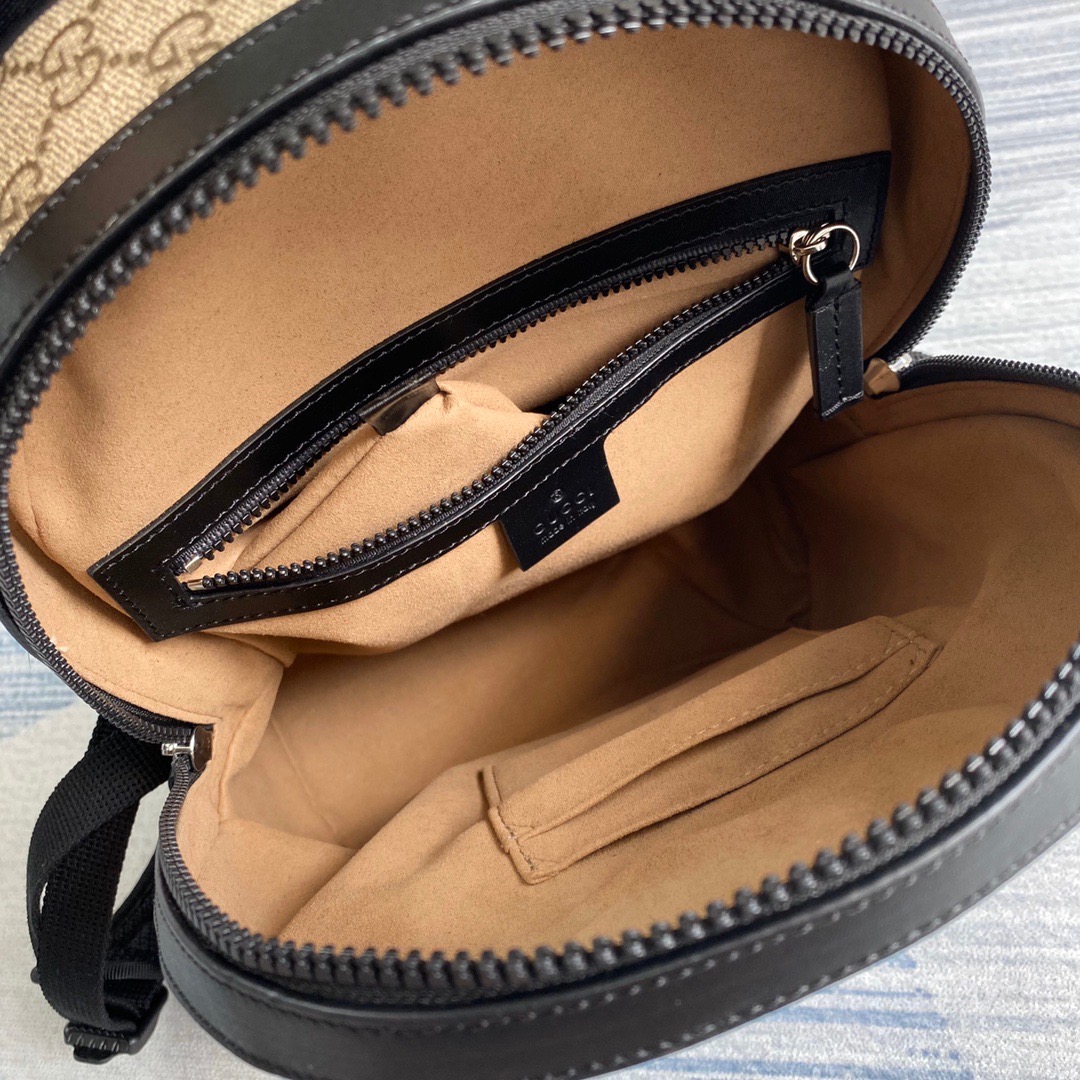Gucci GG Supreme Small backpack 429020