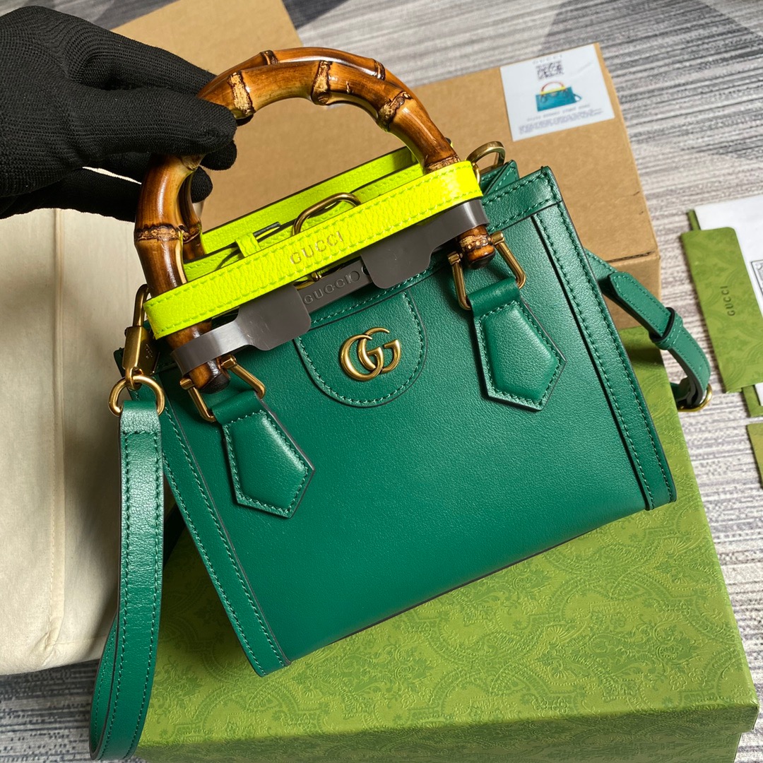 655661  Gucci Diana mini tote bag, Top Handle Bags for Women