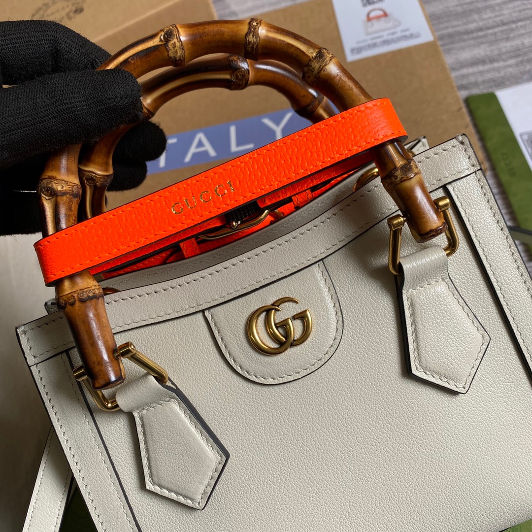 655661  Gucci Diana mini tote bag, Top Handle Bags for Women