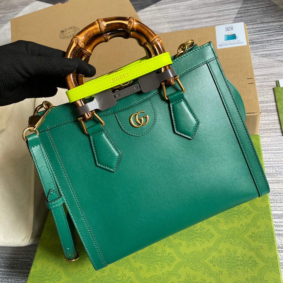 660195  Gucci Diana small tote bag, Top Handle Bags for Women