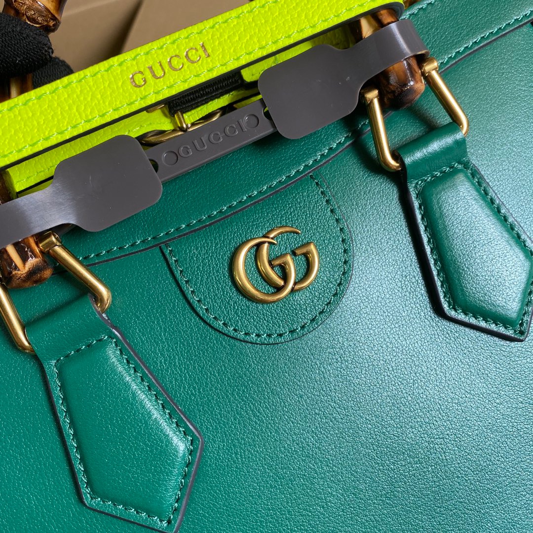 660195  Gucci Diana small tote bag, Top Handle Bags for Women
