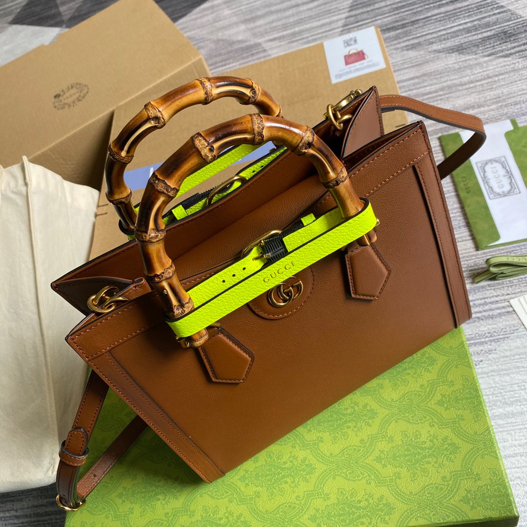 660195  Gucci Diana small tote bag, Top Handle Bags for Women