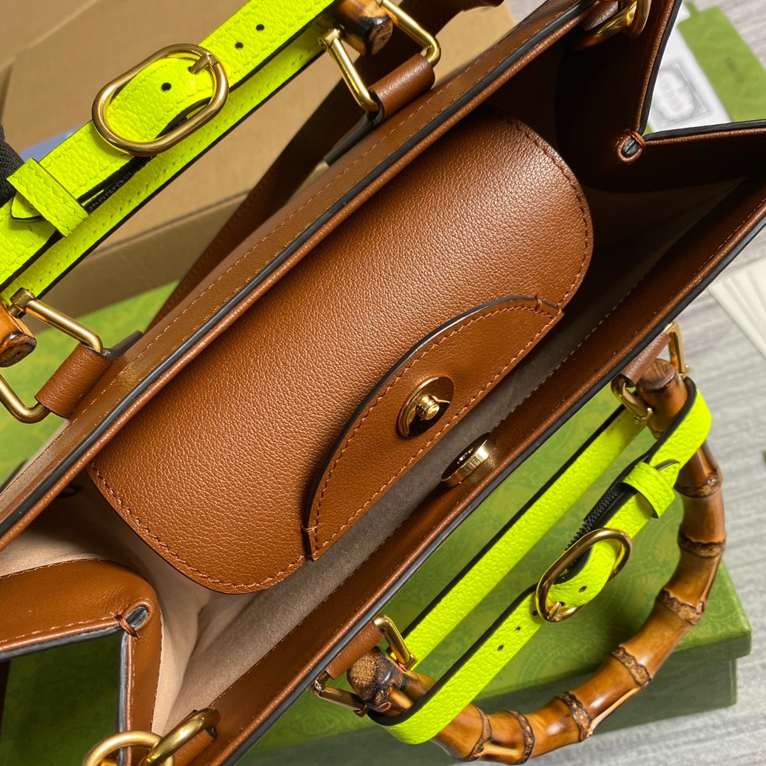 660195  Gucci Diana small tote bag, Top Handle Bags for Women