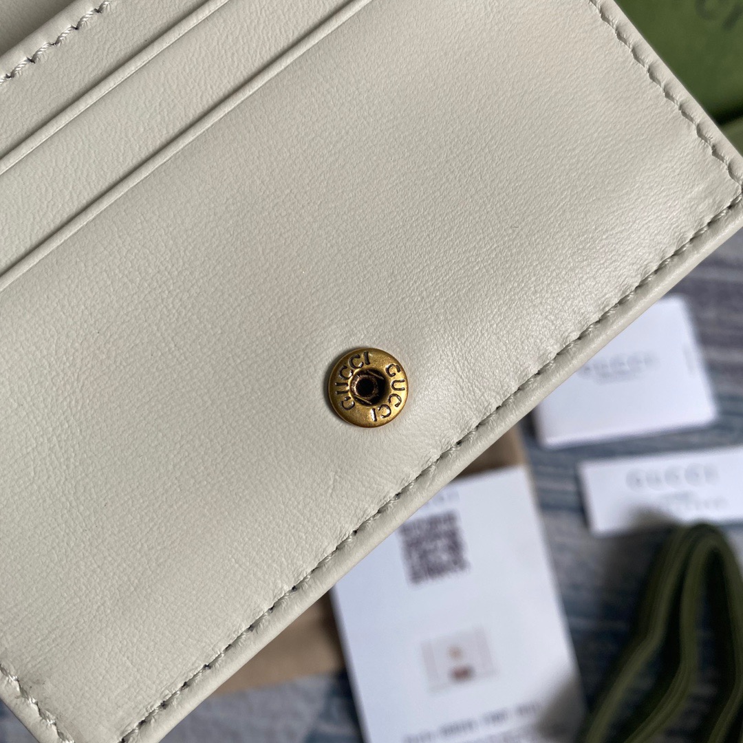 658244 Gucci Diana card case wallet