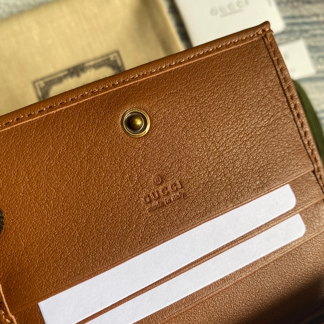 658244 Gucci Diana card case wallet