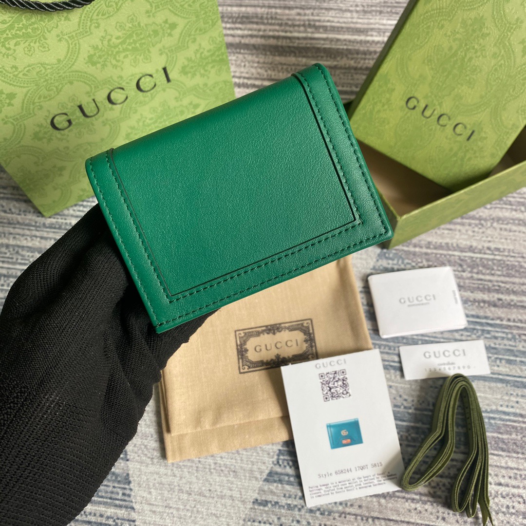 658244 Gucci Diana card case wallet