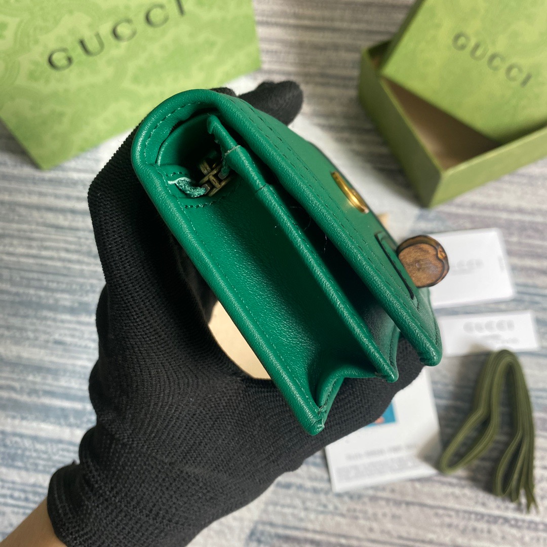 658244 Gucci Diana card case wallet