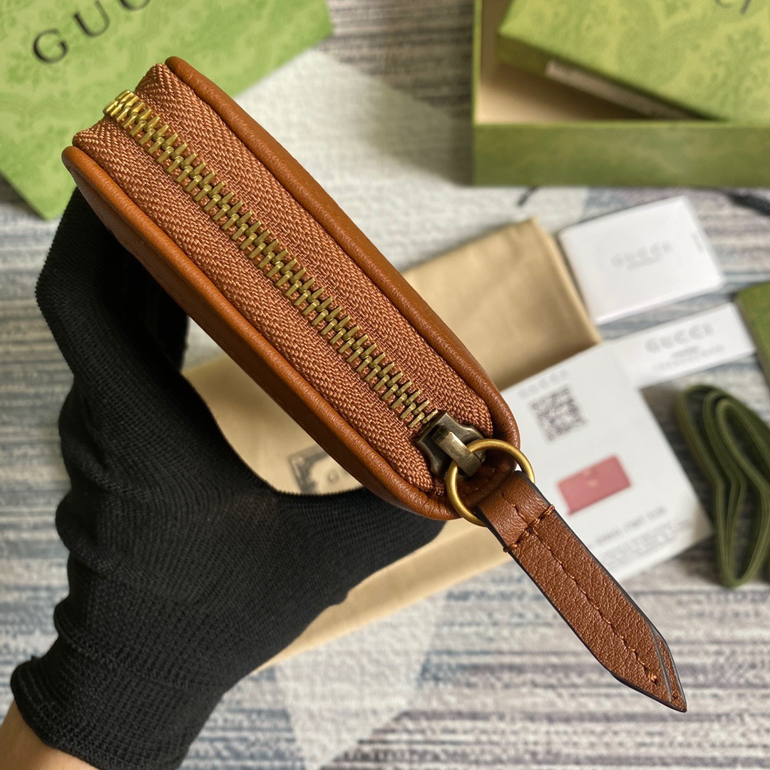 658634 Gucci Diana continental wallet