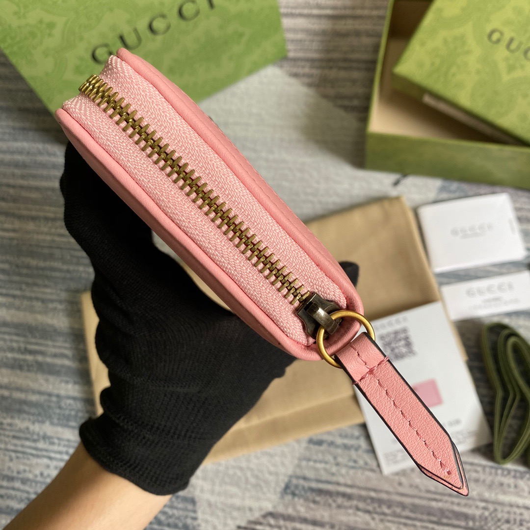 658634 Gucci Diana continental wallet