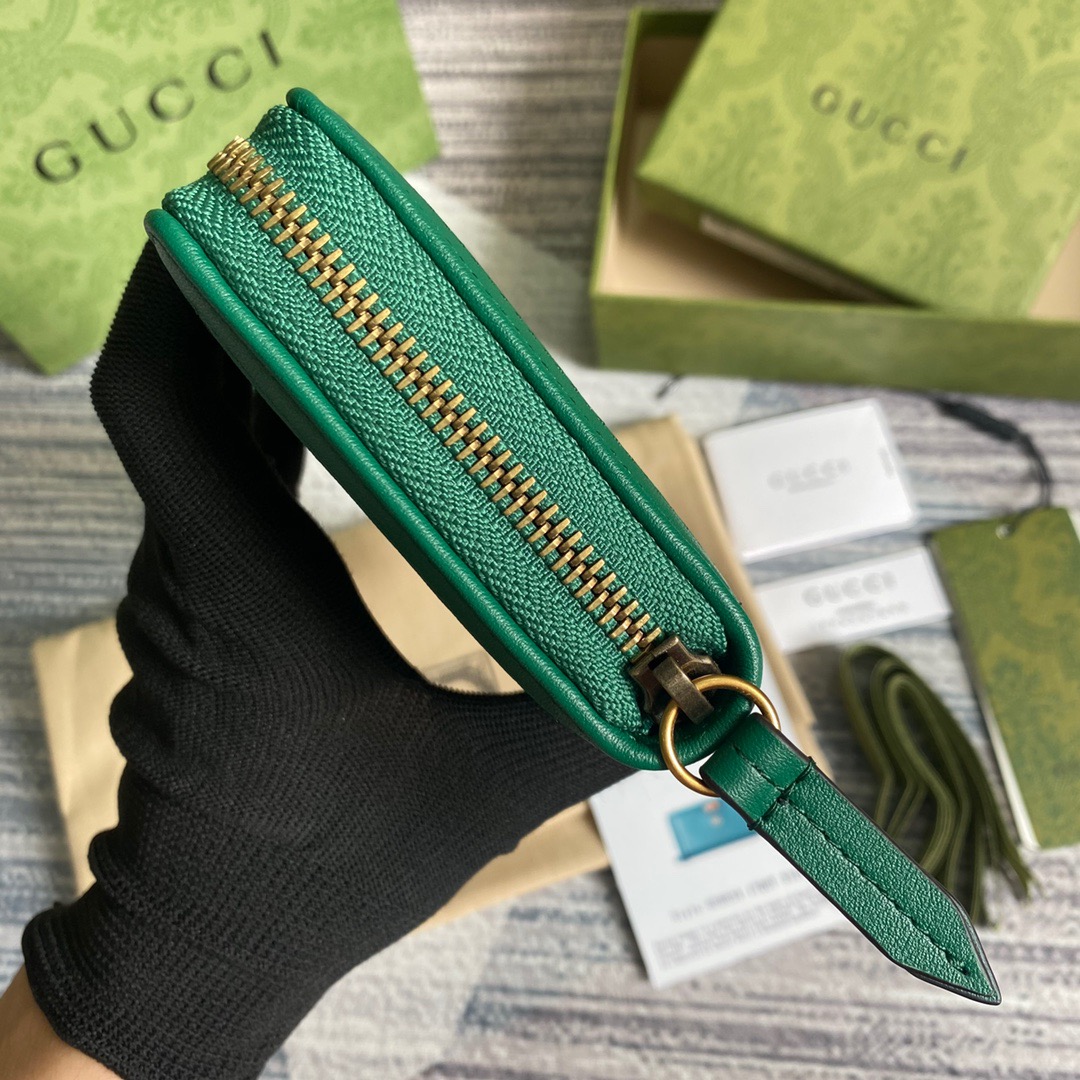 658634 Gucci Diana continental wallet
