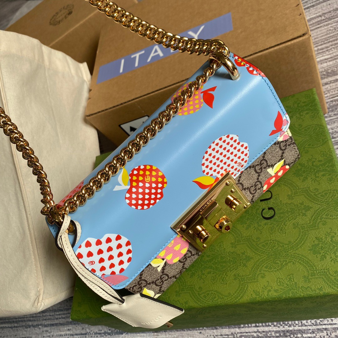 409487 GUCCI LES POMMES Padlock small GG shoulder bag