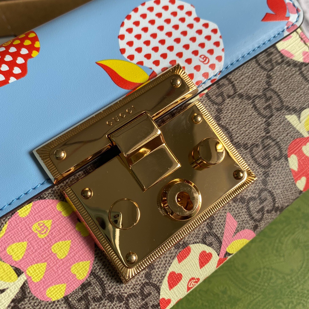 409487 GUCCI LES POMMES Padlock small GG shoulder bag