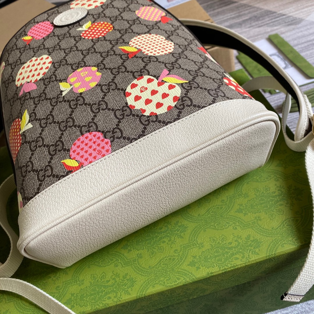 552884 Gucci Les Pommes small backpack
