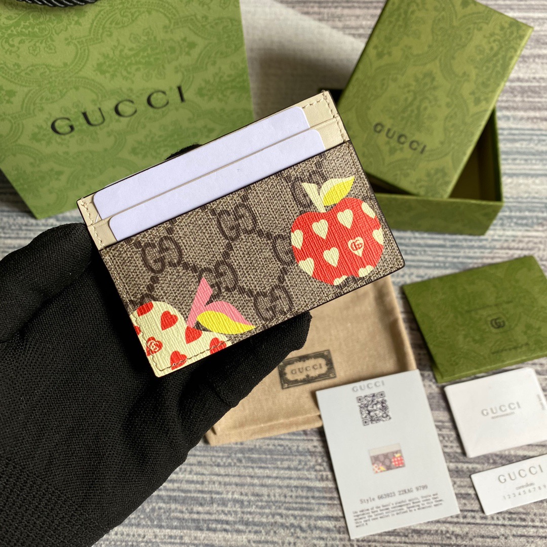 663923 Gucci Les Pommes card case wallet 