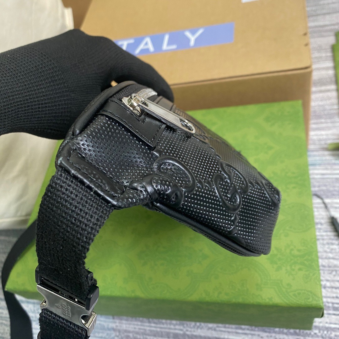 658582 GG embossed belt bag