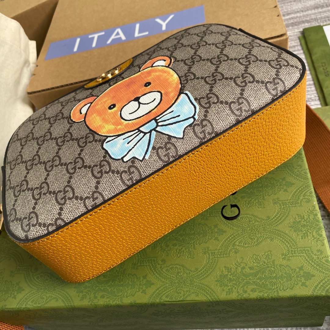 574886   KAI x GG shoulder bag, Beige and ebony GG Supreme canvas with teddy bear print