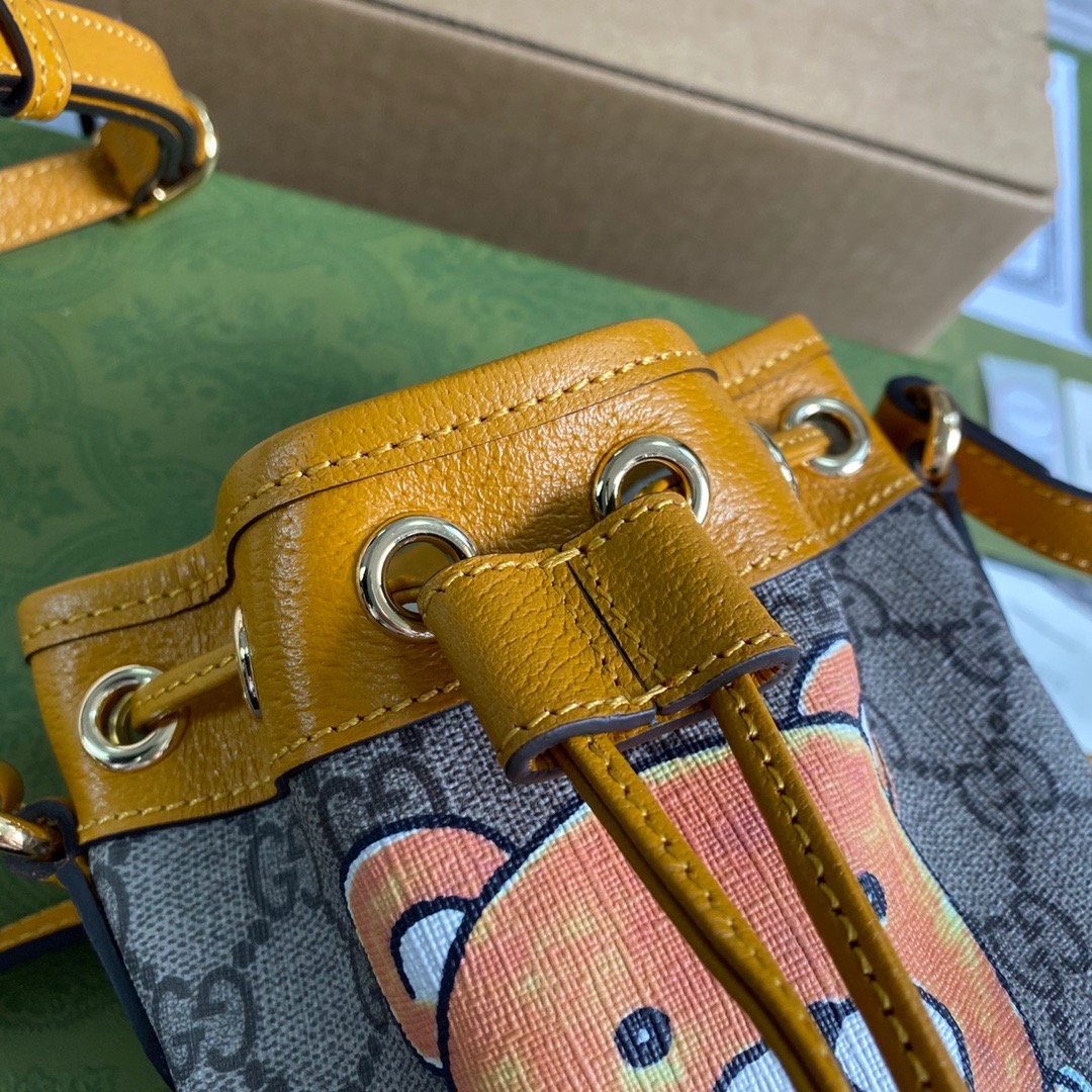 660304 KAI x Gucci Ophidia mini bucket bag