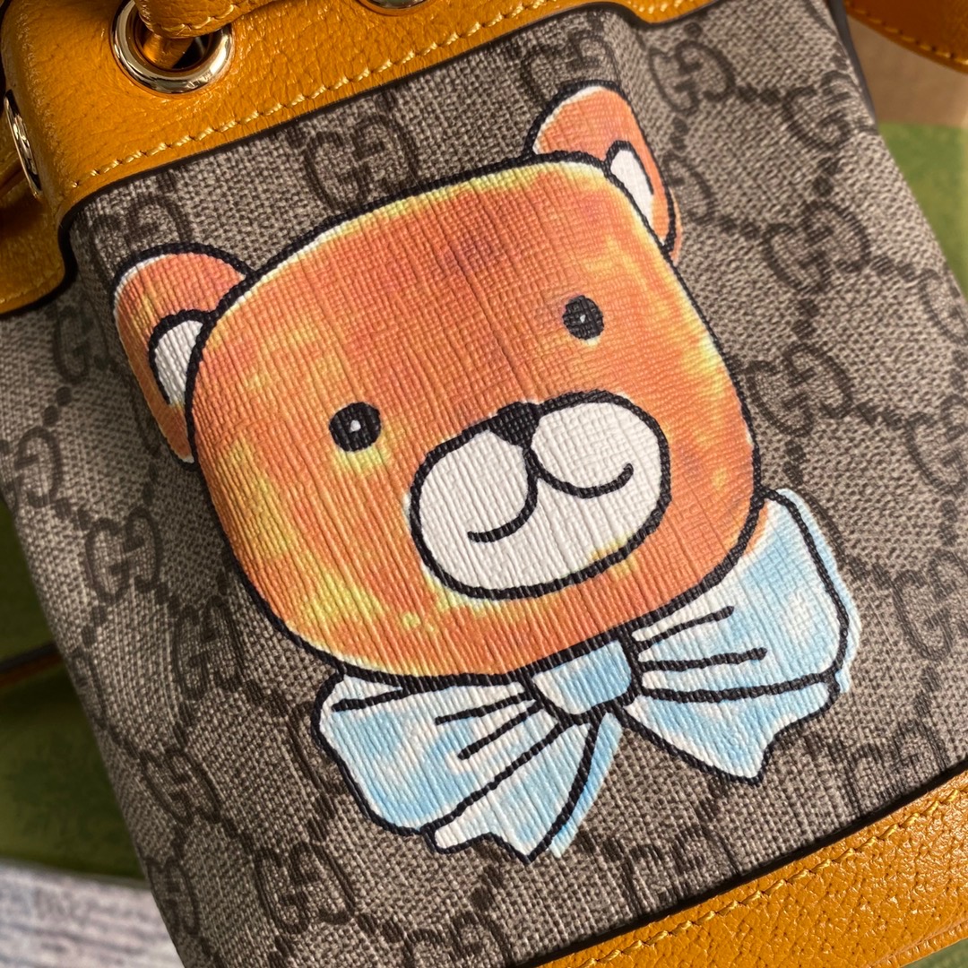 660304 KAI x Gucci Ophidia mini bucket bag