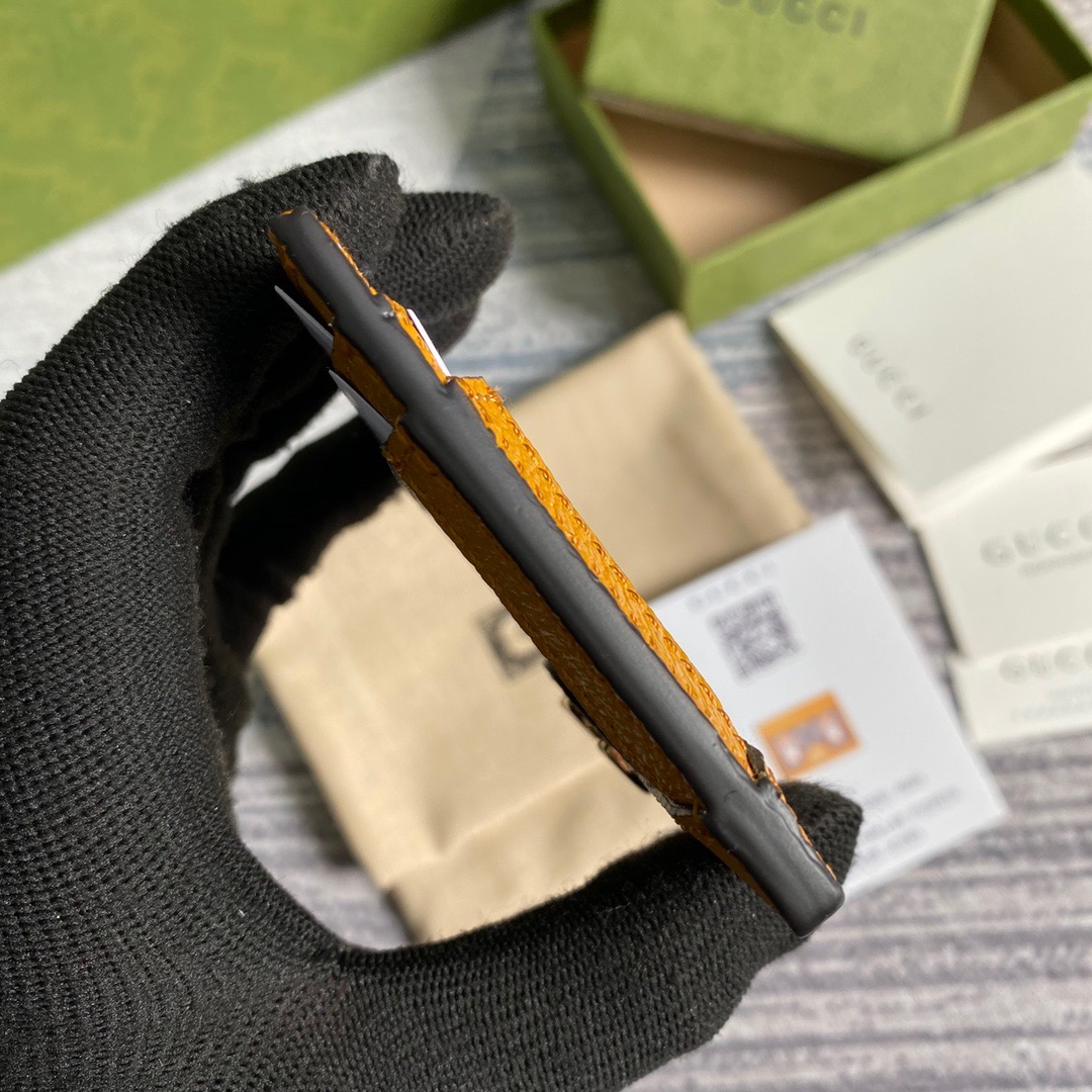 660512  KAI x Gucci card case