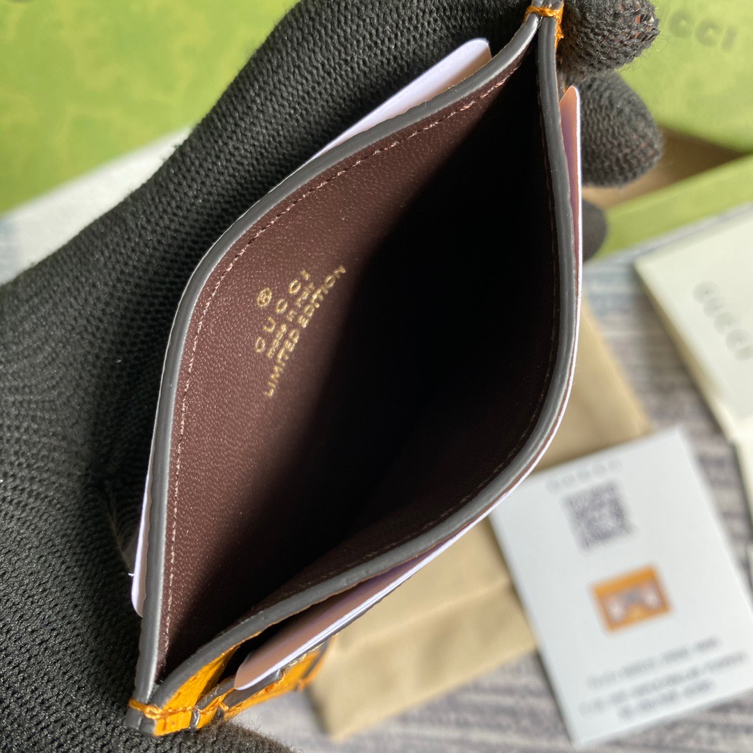 660512  KAI x Gucci card case