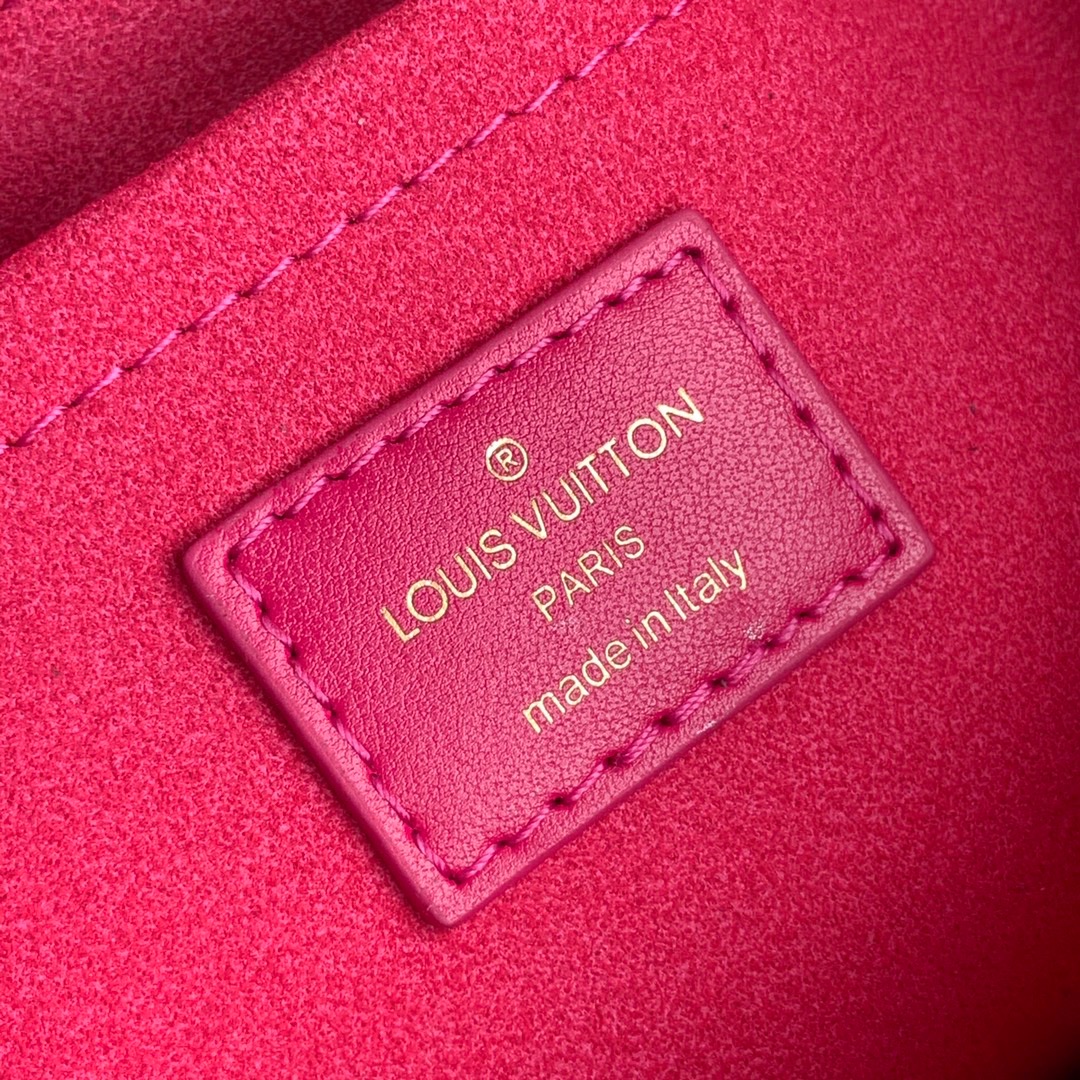 M58553 LV NEW WAVE CHAIN BAG, LOUIS VUITTON LV