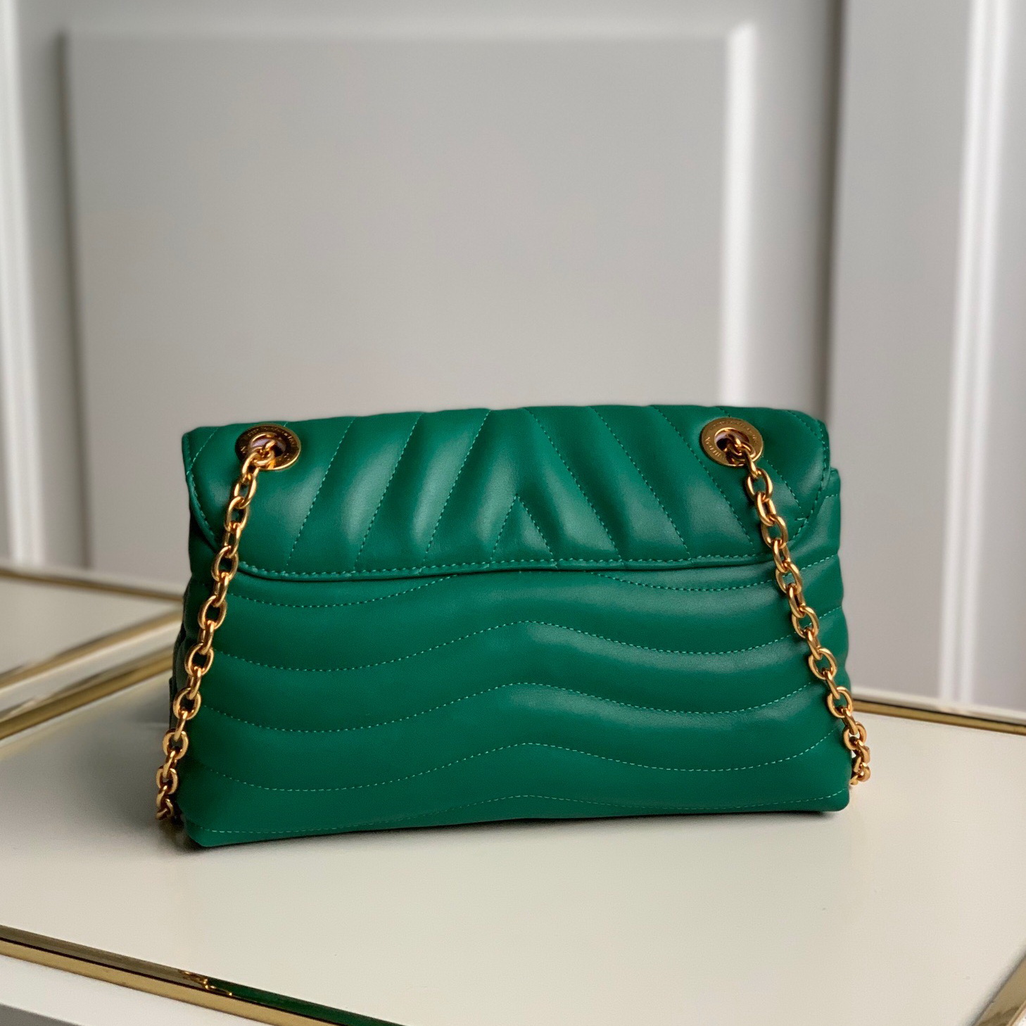 M58664 LV NEW WAVE CHAIN BAG, LOUIS VUITTON LV