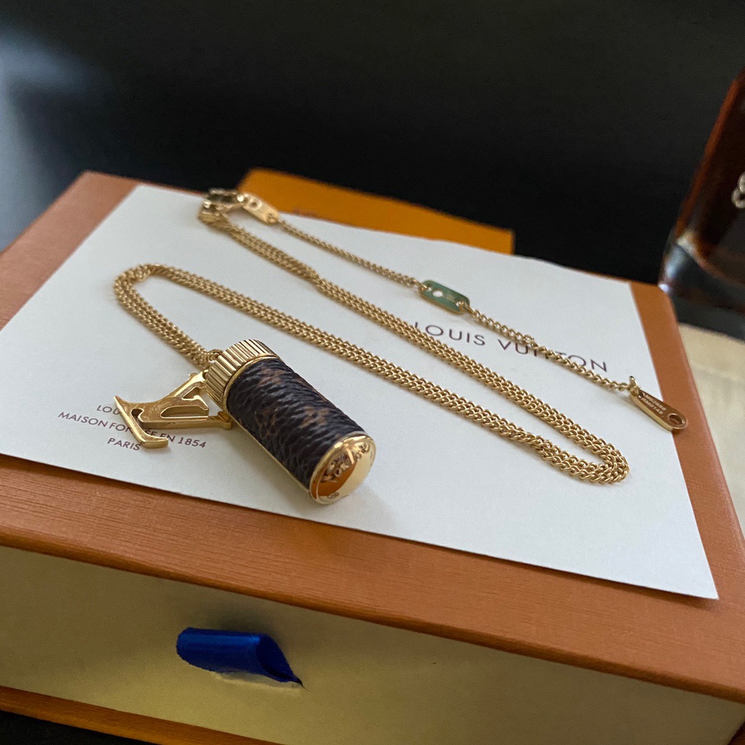 Louis Vuitton LV Necklaces
