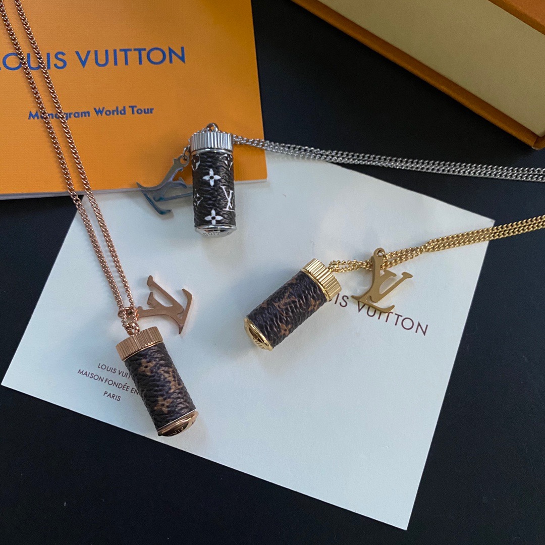 Louis Vuitton LV Necklaces