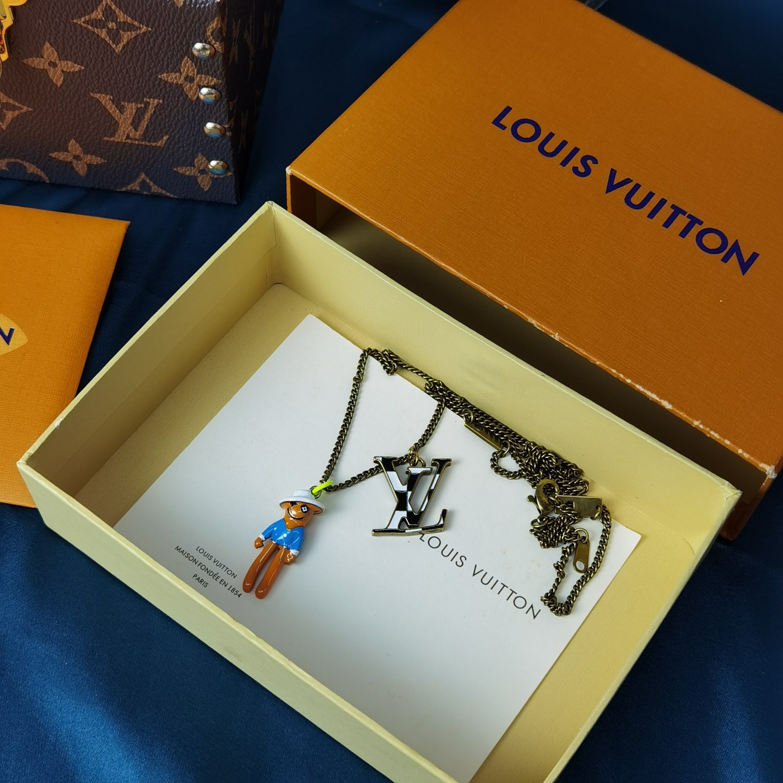 Louis Vuitton LV Necklaces