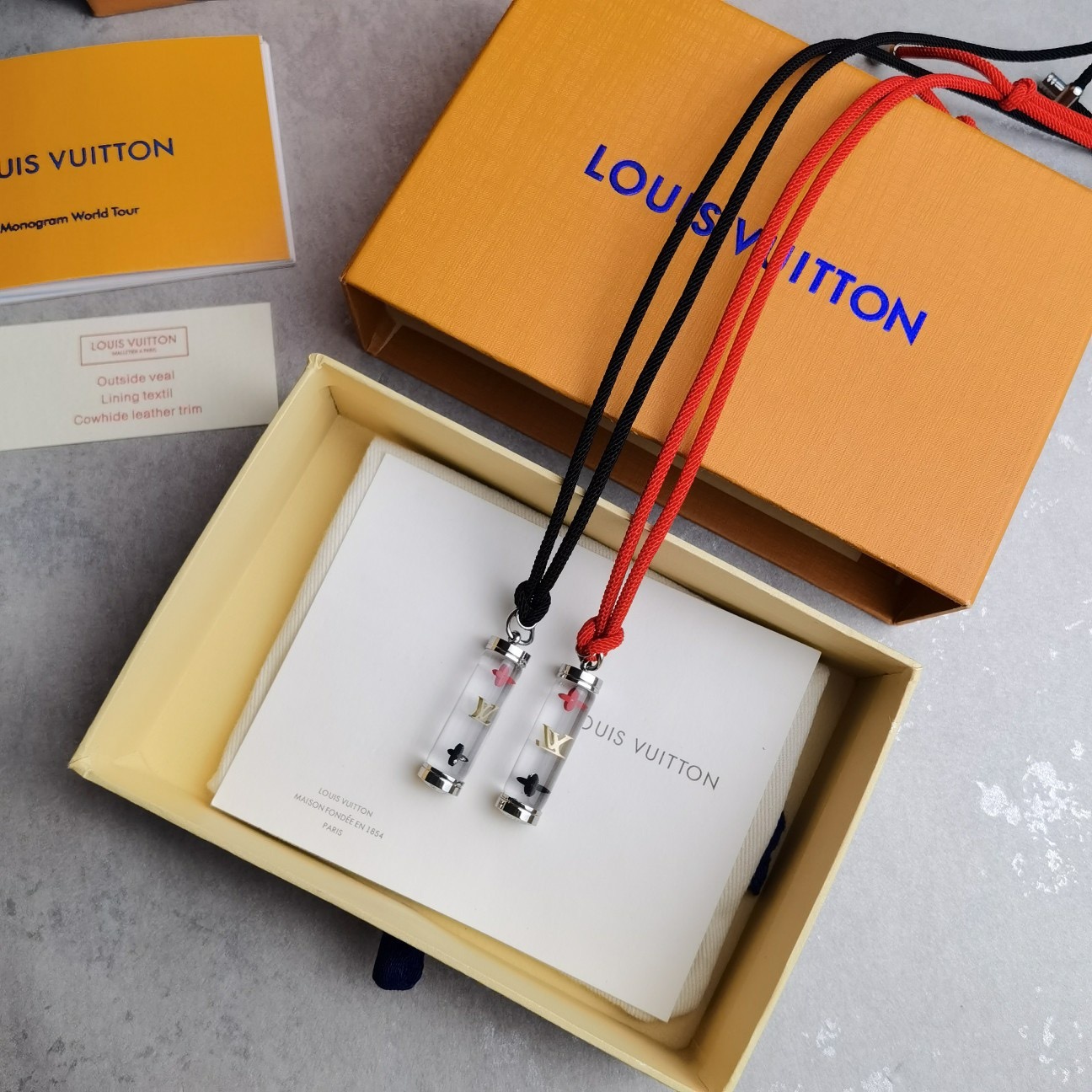 Louis Vuitton LV Necklaces