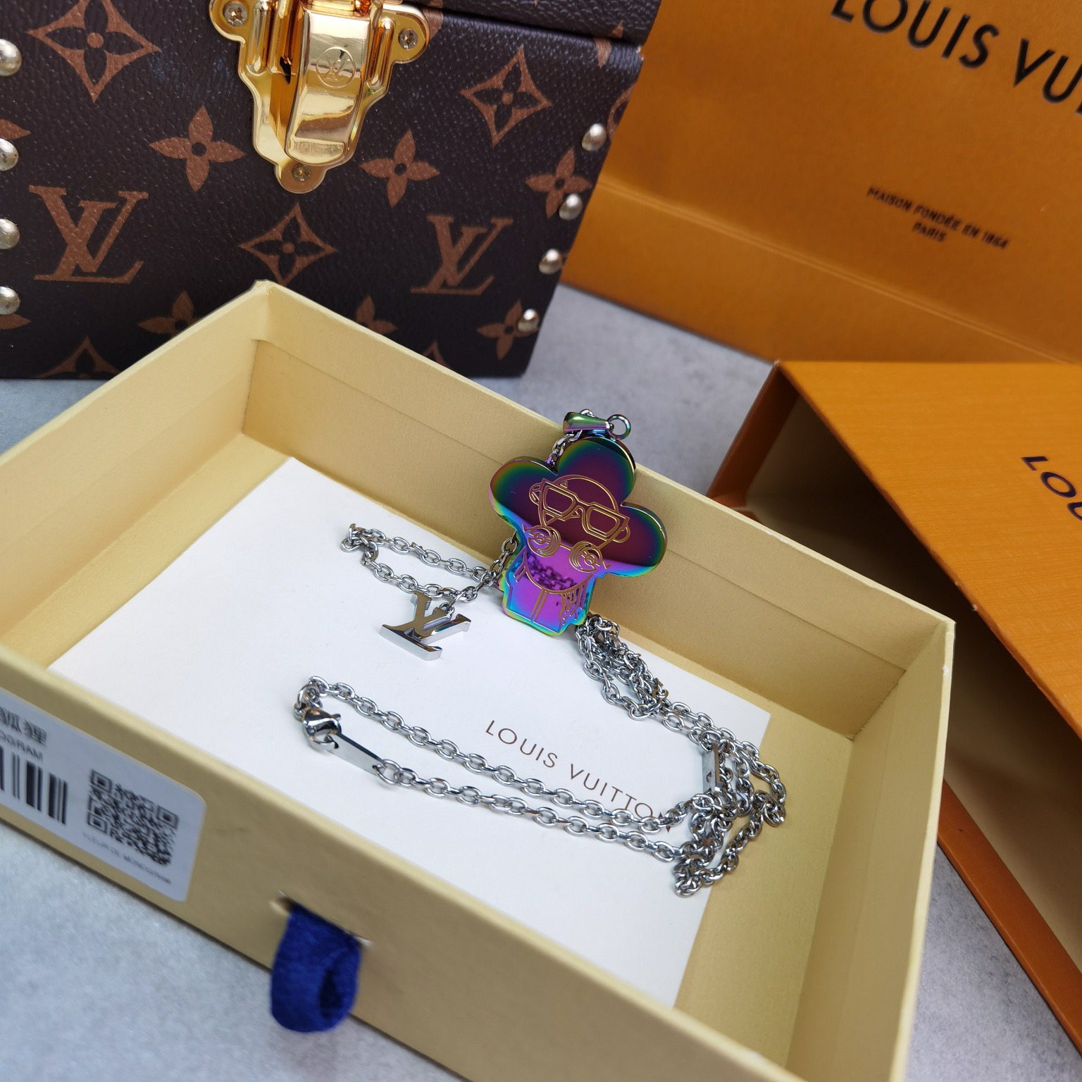 Louis Vuitton LV Necklaces