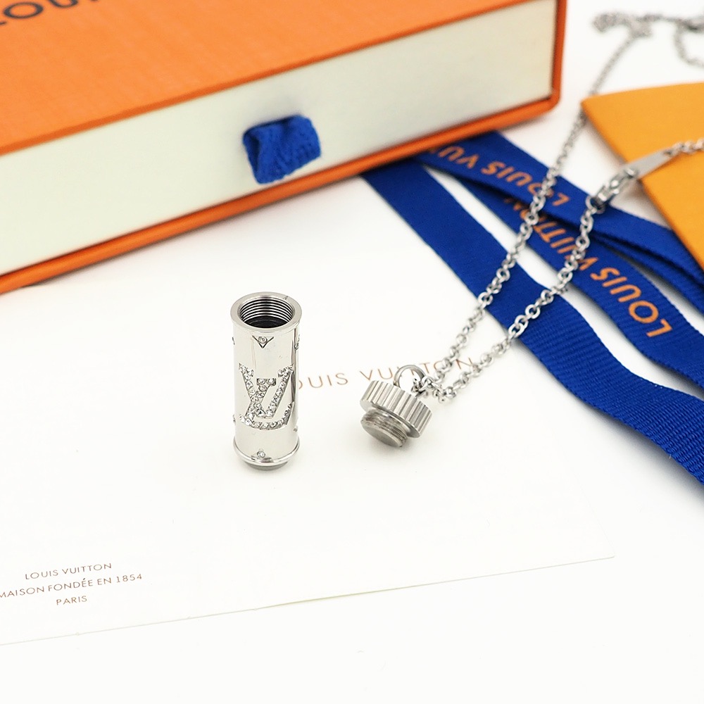 Louis Vuitton LV Necklaces