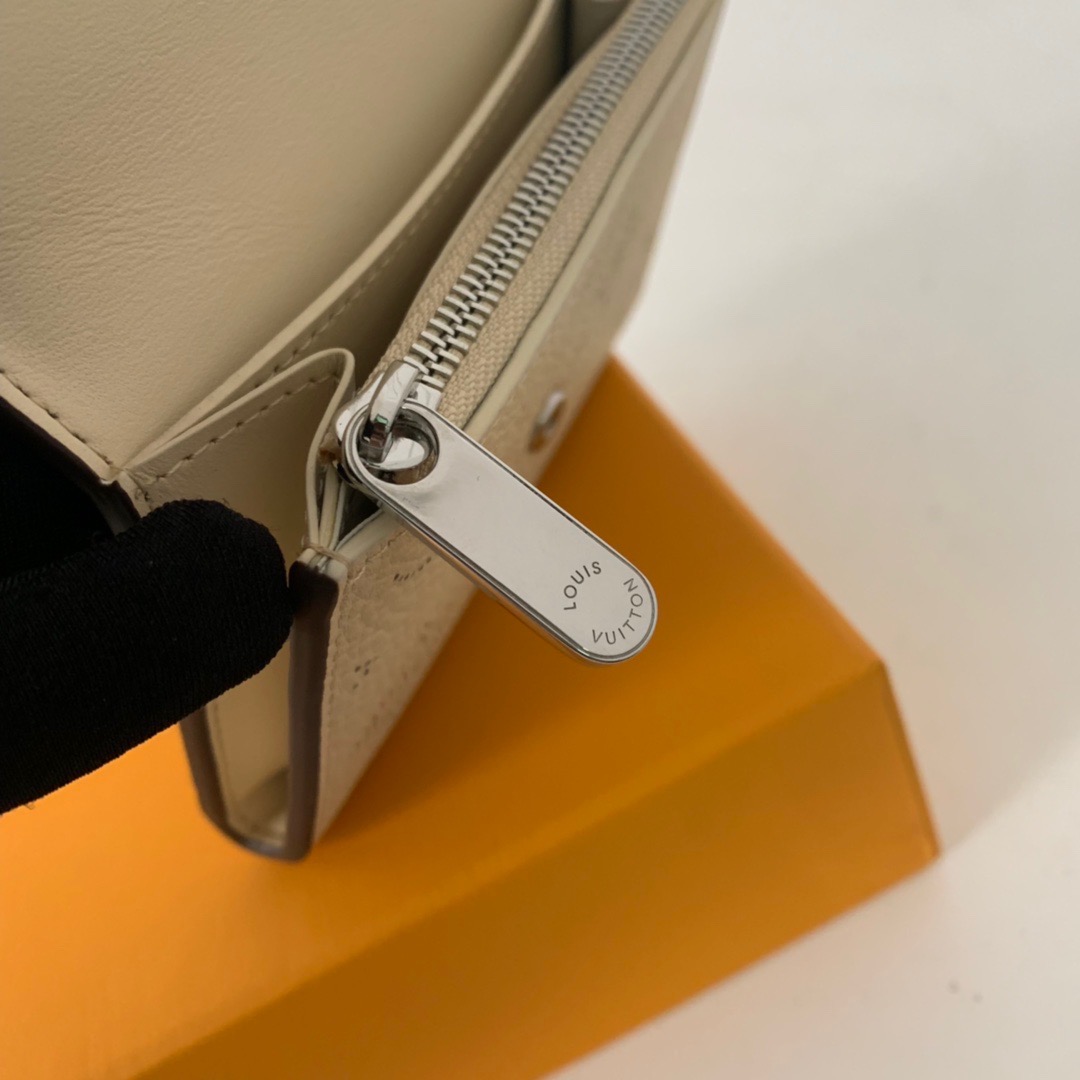 M62542 IRIS COMPACT WALLET, Louis Vuitton LV