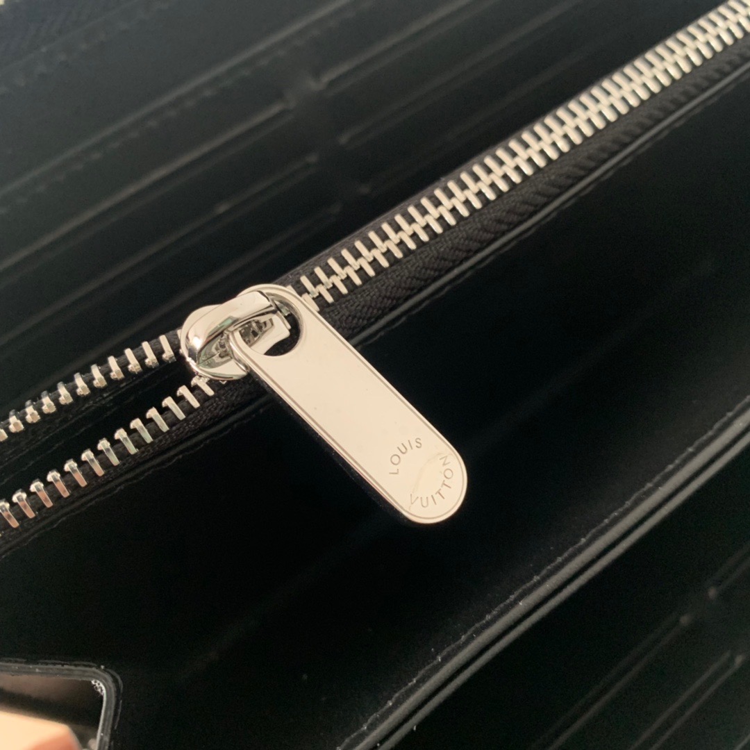 M61867 ZIPPY WALLET, Louis Vuitton LV