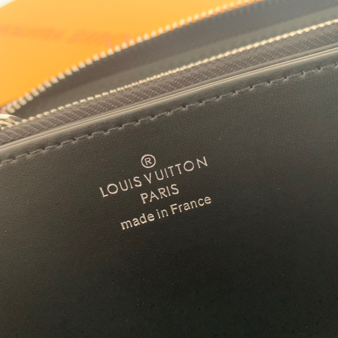 M61867 ZIPPY WALLET, Louis Vuitton LV