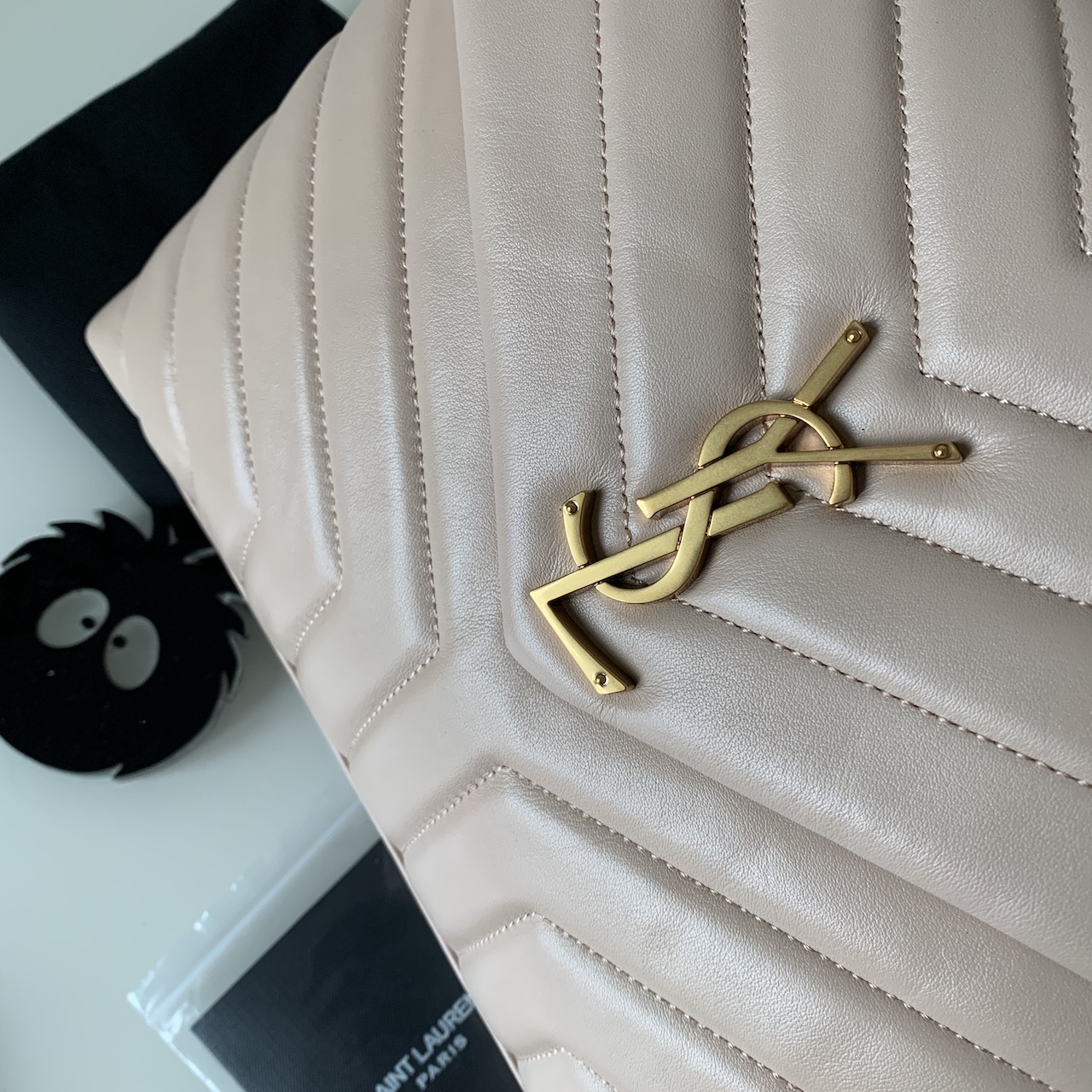 487216, YSL Saint Laurent, MEDIUM LOULOU CHAIN BAG, Y MATELASSÉ LEATHER