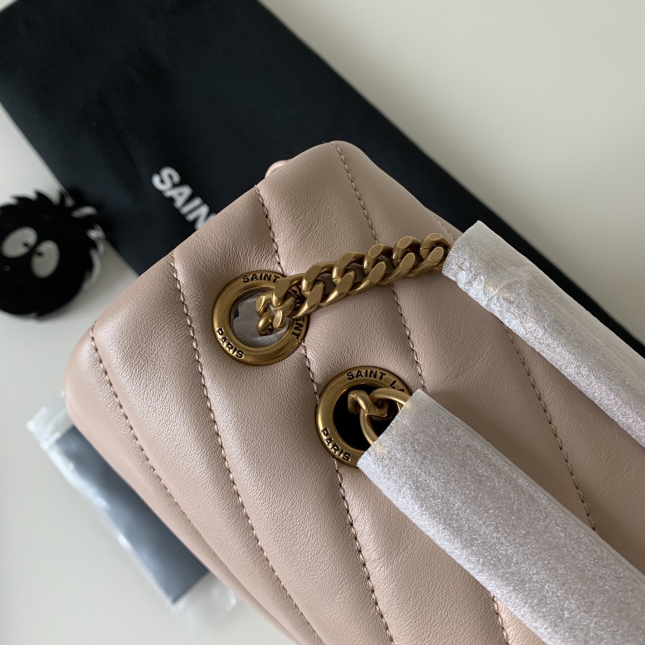 487216, YSL Saint Laurent, MEDIUM LOULOU CHAIN BAG, Y MATELASSÉ LEATHER