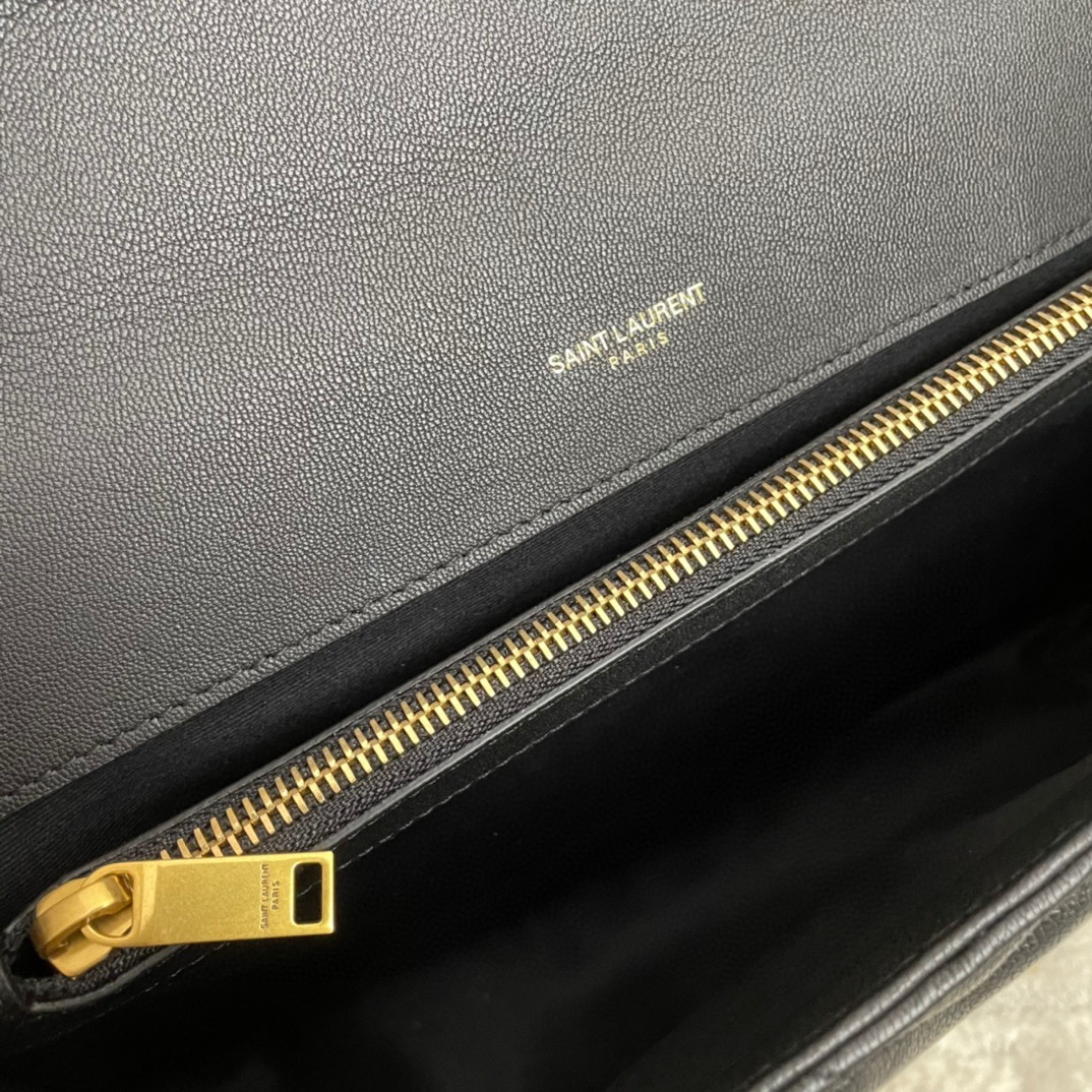487212 CLASSIC LARGE COLLÈGE BAG  MATELASSÉ LEATHER, YSL Saint Laurent