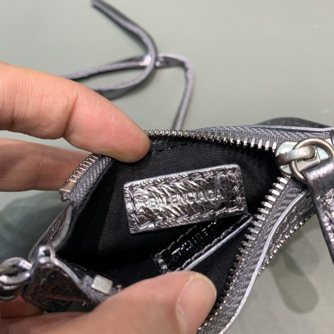 WOMEN'S LE CAGOLE SMALL SHOULDER BAG, BALENCIAGA HANDBAG