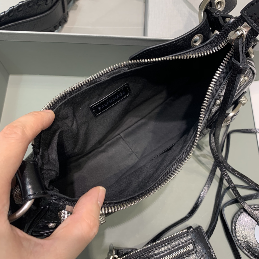 WOMEN'S LE CAGOLE XS SHOULDER BAG, BALENCIAGA HANDBAG
