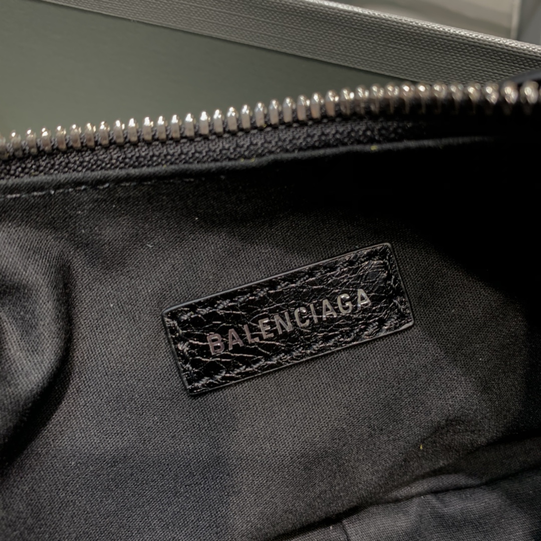 WOMEN'S LE CAGOLE XS SHOULDER BAG, BALENCIAGA HANDBAG