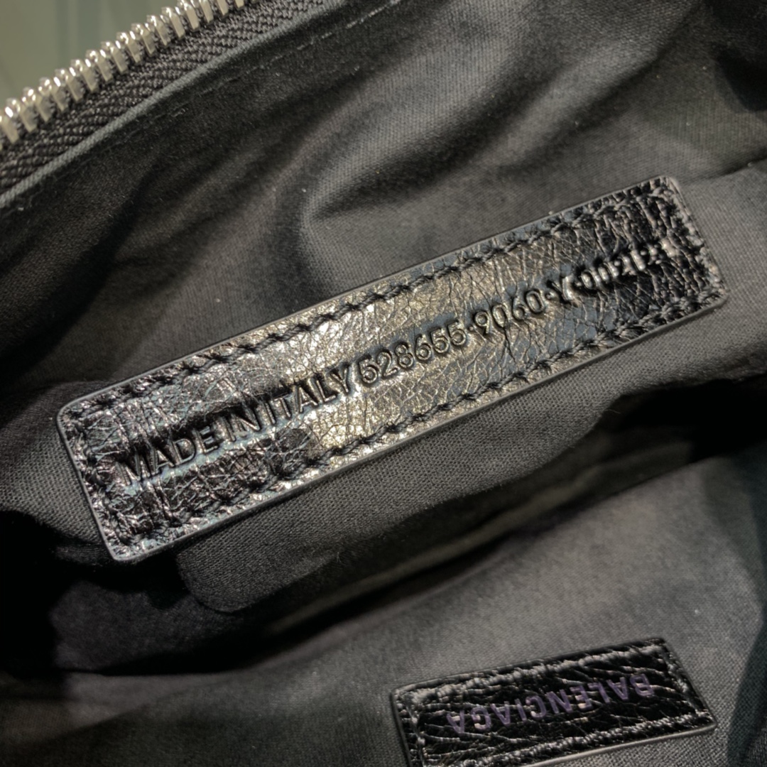 WOMEN'S LE CAGOLE XS SHOULDER BAG, BALENCIAGA HANDBAG