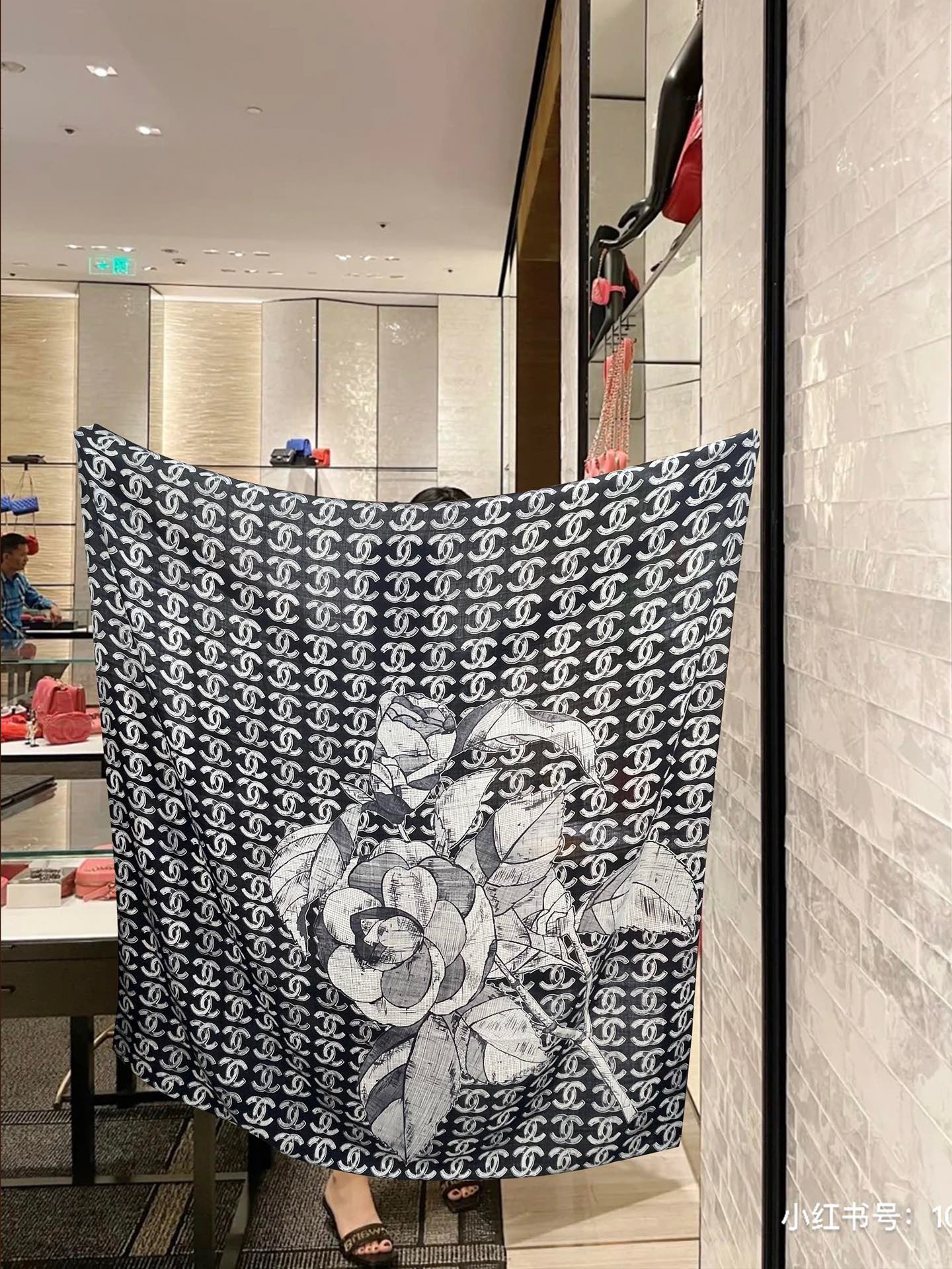 CHANEL SCARVES