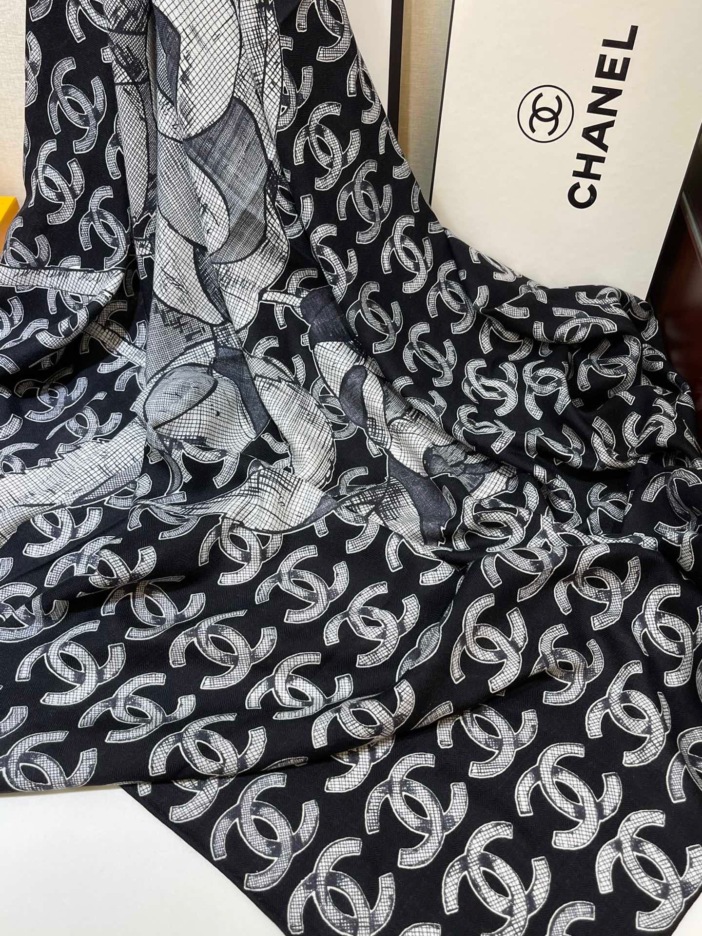 CHANEL SCARVES