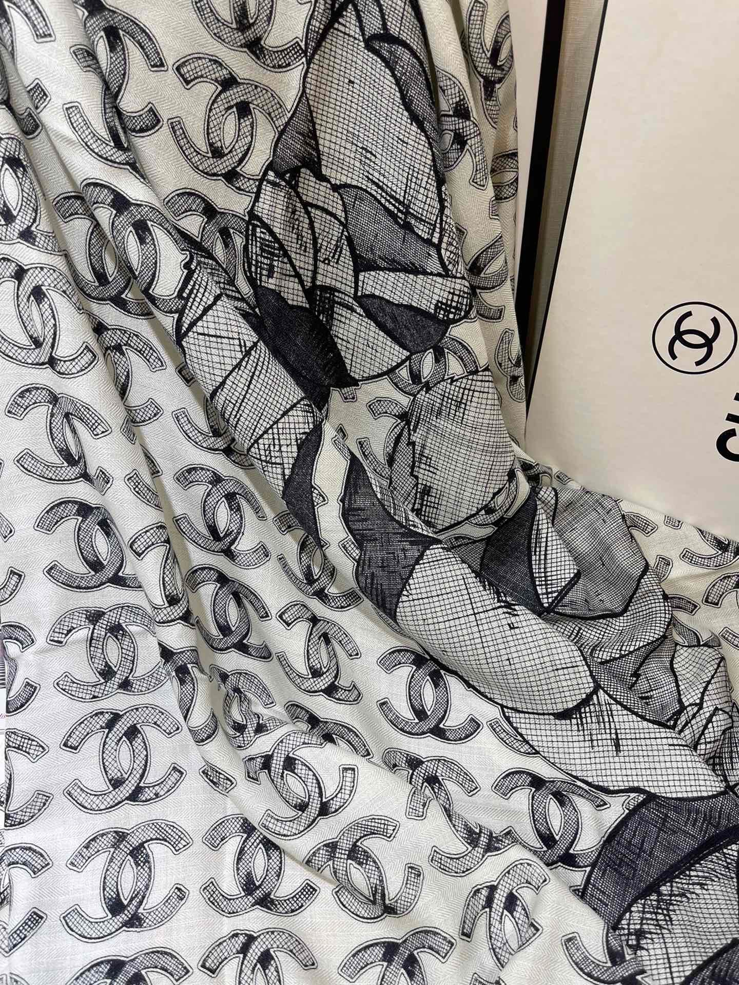 CHANEL SCARVES